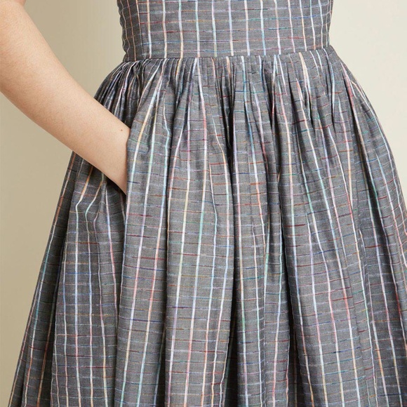 Modcloth "Fabulous Fit and Flare" in Grey Stripes - Picture 5 of 9
